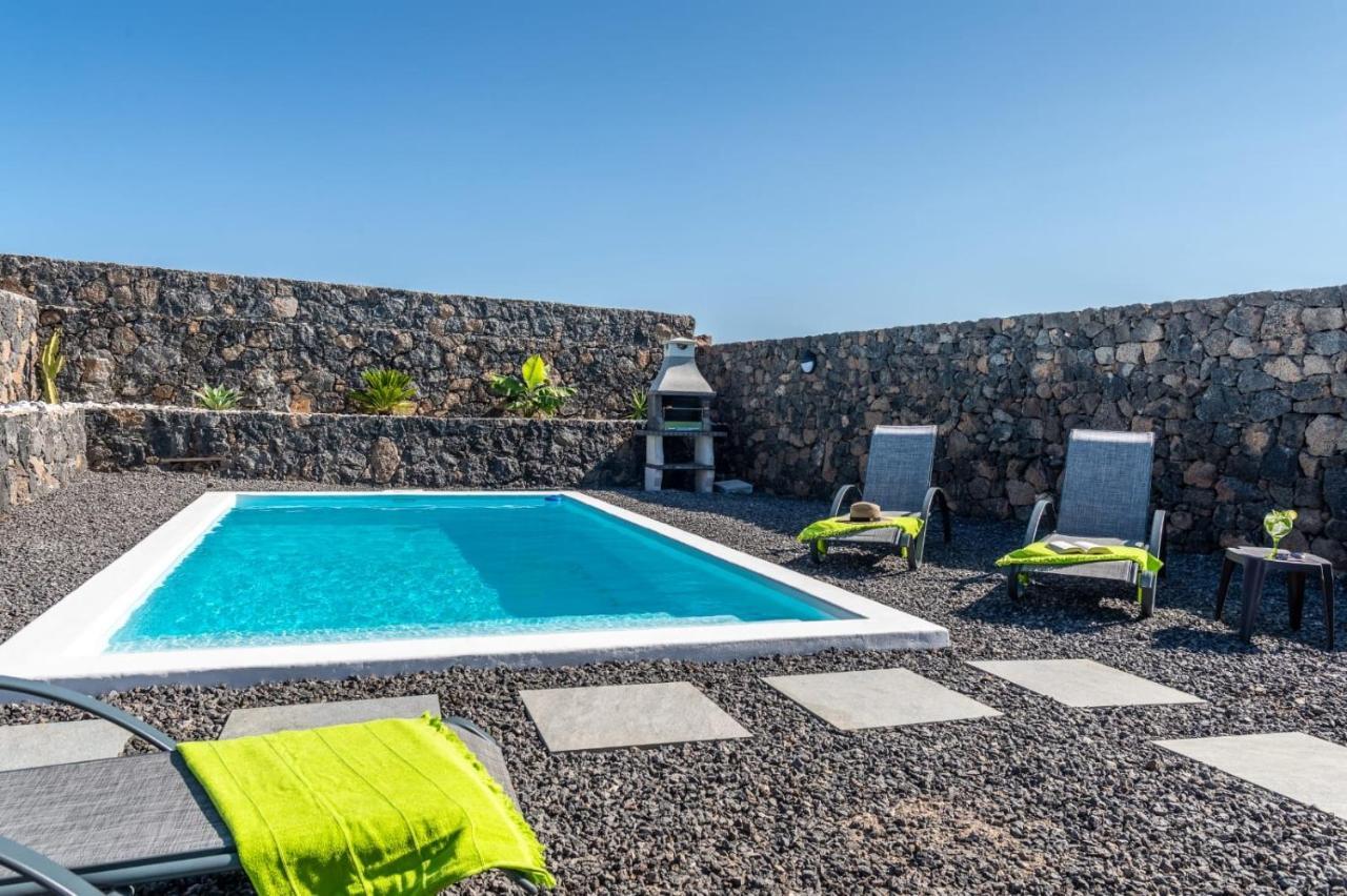 Villa Alejandra Лахарес Екстериор снимка